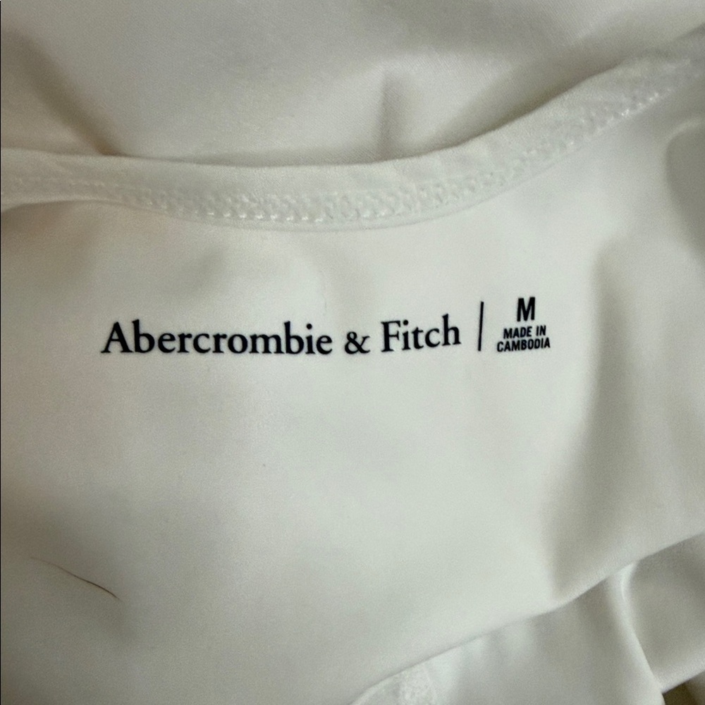 NWT Abercrombie &Fitch White sleeveless Dress w side cut out Sz Med - Picture 11 of 12